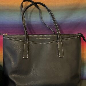 Tommy Hilfiger Whitney II Large Shoulder Tote Navy Pebbled PVC Zip Top